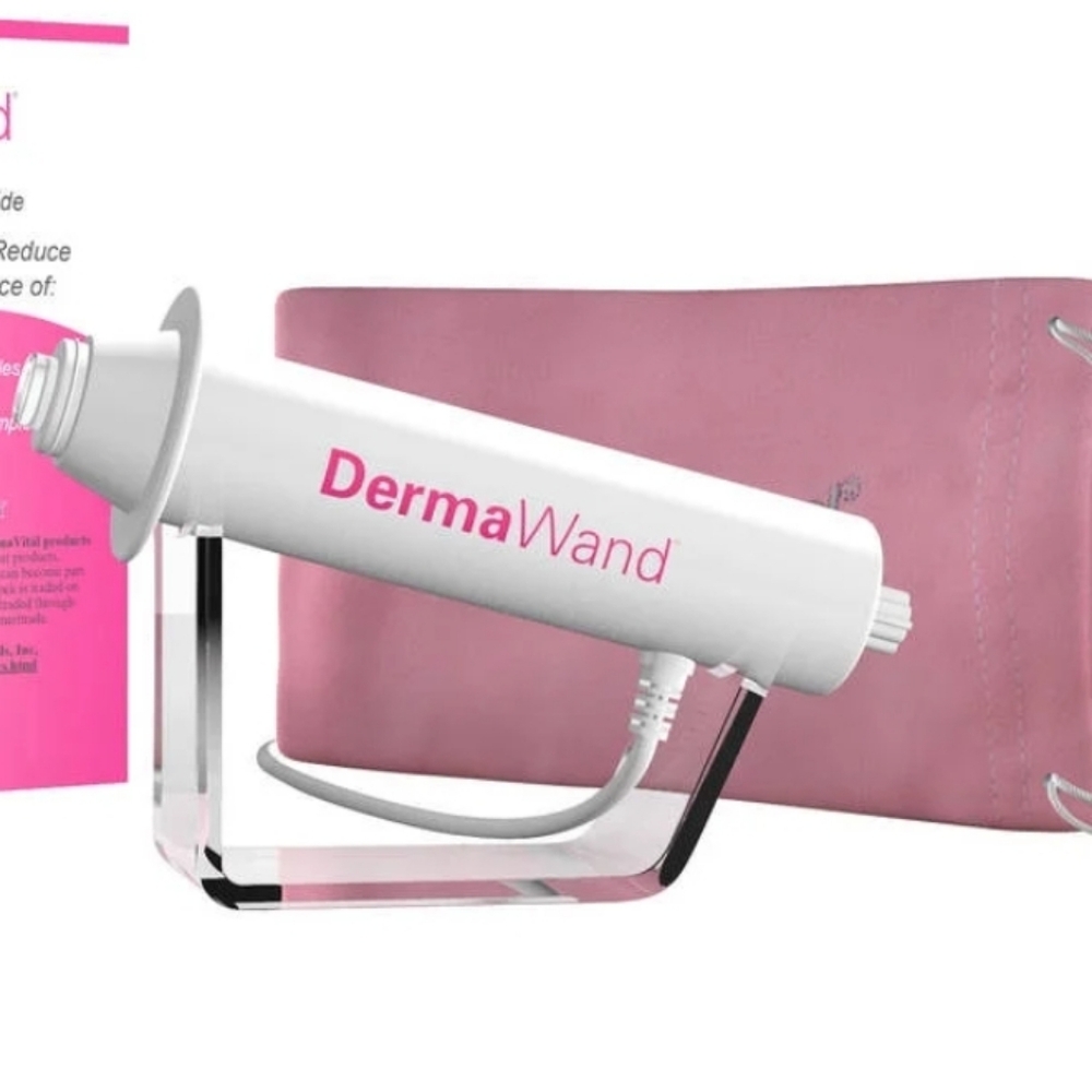 BRAND NEW WITHOUT BOX ** DermaWand Anti-Aging Device